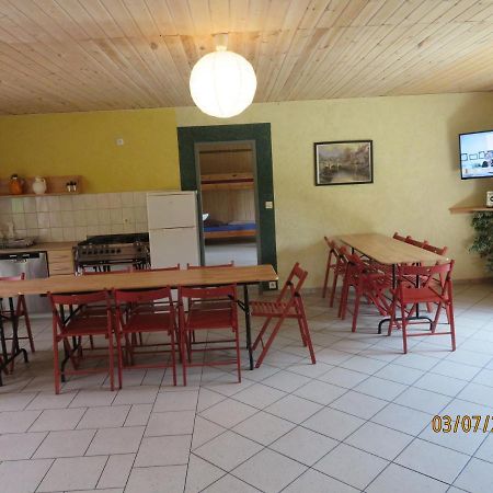 Gruppenbungalow-Waldhaus-Am Ferienpark Mirow Buitenkant foto